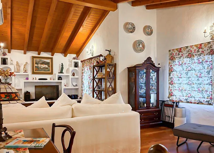 Awesome In Vakantiehuis Mijas